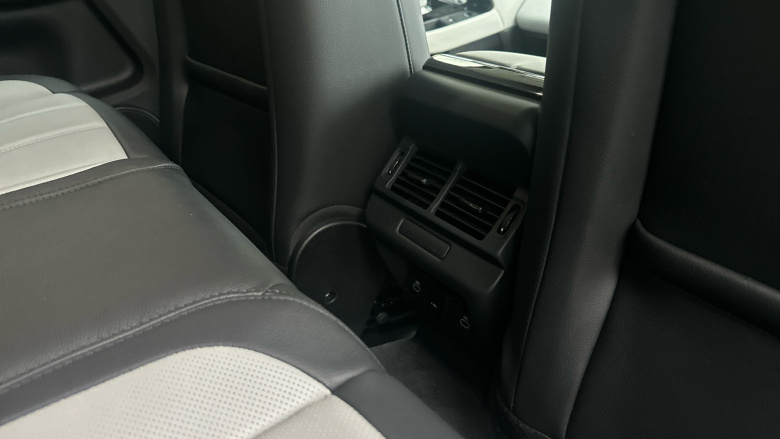 Land Rover Range Rover Evoque 1.5 P270e Dynamic SE 5dr Auto Hatchback